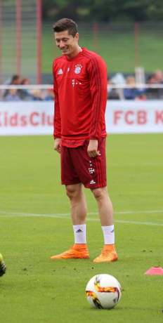 凯恩表示英超争冠集团状态回升关键战将承担更多进攻权重｜华体会官方版网站登录入口 观察